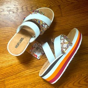 Muk Luks White Platform Slide Sandals with Multicolor Fringe. Super Cute!